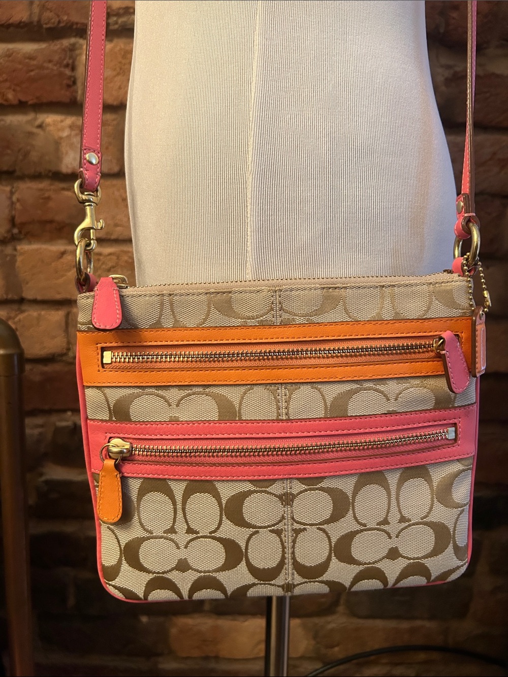 Vintage Coach Crossbody in Pink & Orange